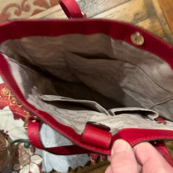 Michael Kors MK Large Luggage Jet Set Travel Tote - Picture 2 of 5